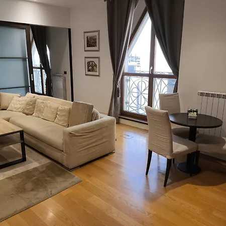 1898 Aparthotel Warschau