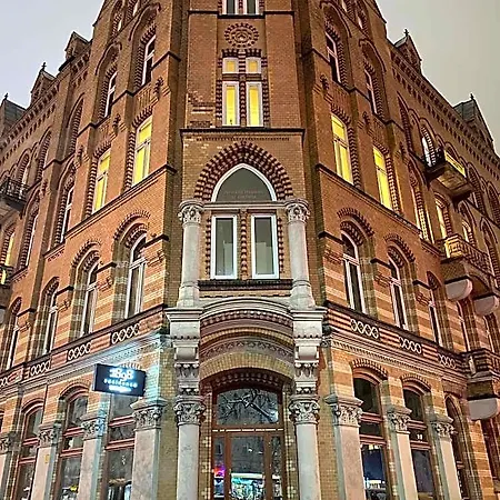 1898 4*