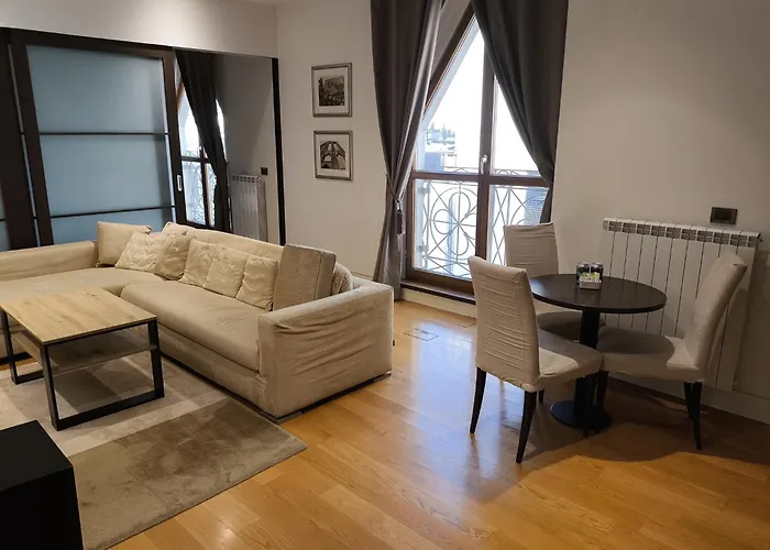 1898 Aparthotel Warschau