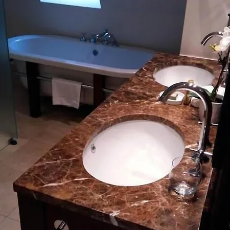 1898 شقة فندقية وارسو